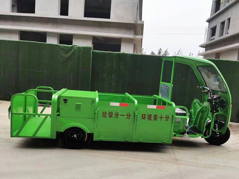 六桶尾板垃圾轉(zhuǎn)運(yùn)車(chē)