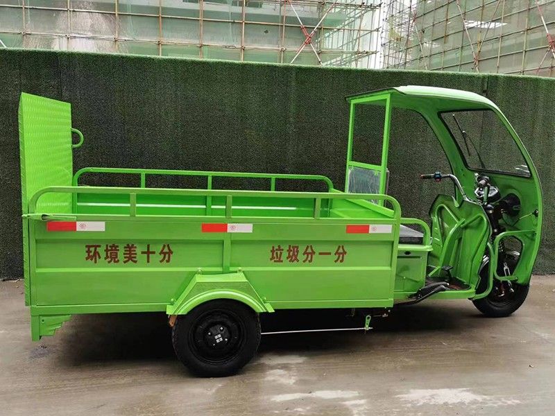 六桶尾板垃圾轉(zhuǎn)運(yùn)車(chē)